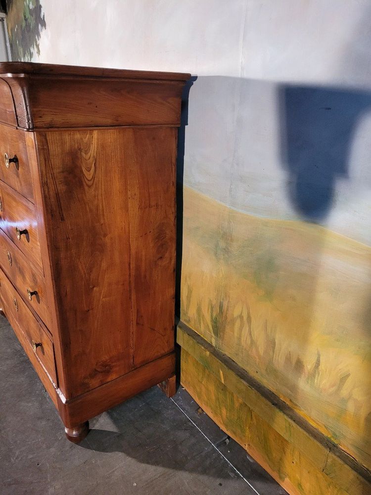Grande Commode époque Restauration En Merisier
