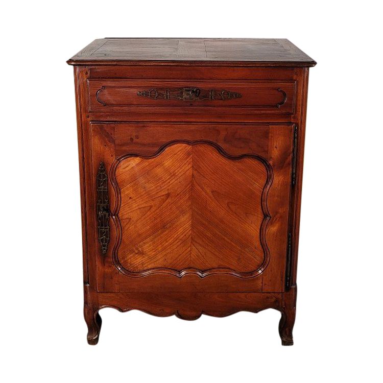 Buffet Bas, Grand Confiturier Louis XV