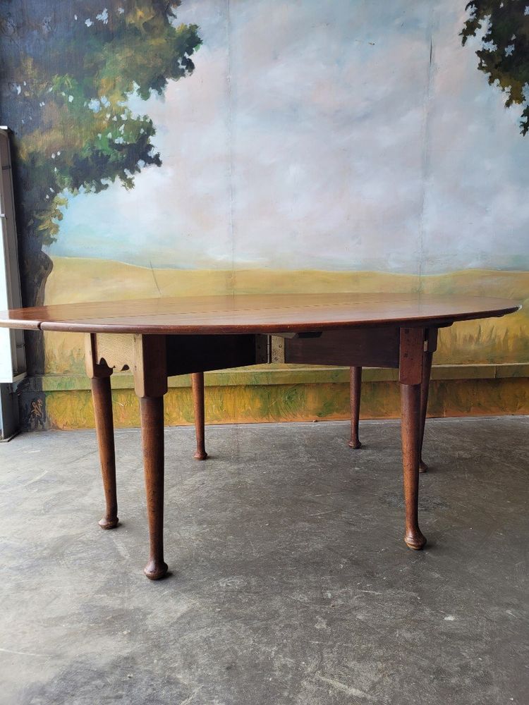 Large 19th Century Oak Oval Table