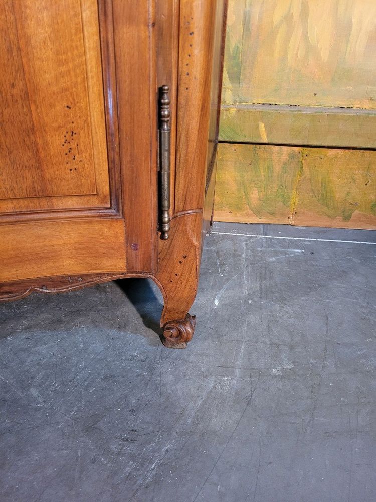 Buffet Galbé XIX ème En Noyer