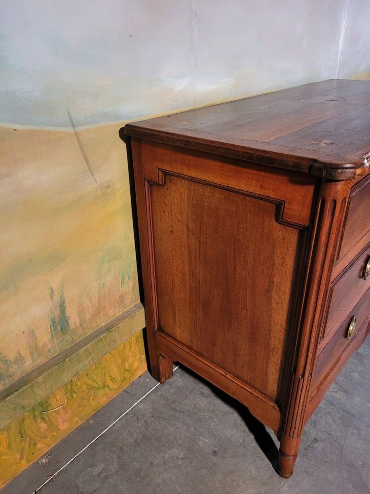 Commode époque Louis XVI En Noyer