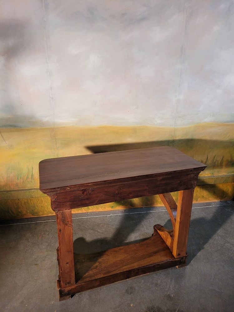 Consolle d'epoca in noce, stile restauro