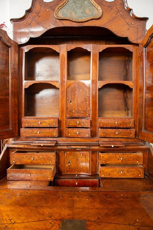Antique Louis XV Venetian Walnut Buffet 18th Century