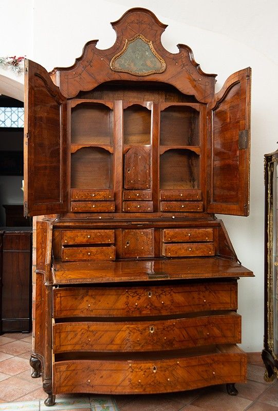 Antique Louis XV Venetian Walnut Buffet 18th Century