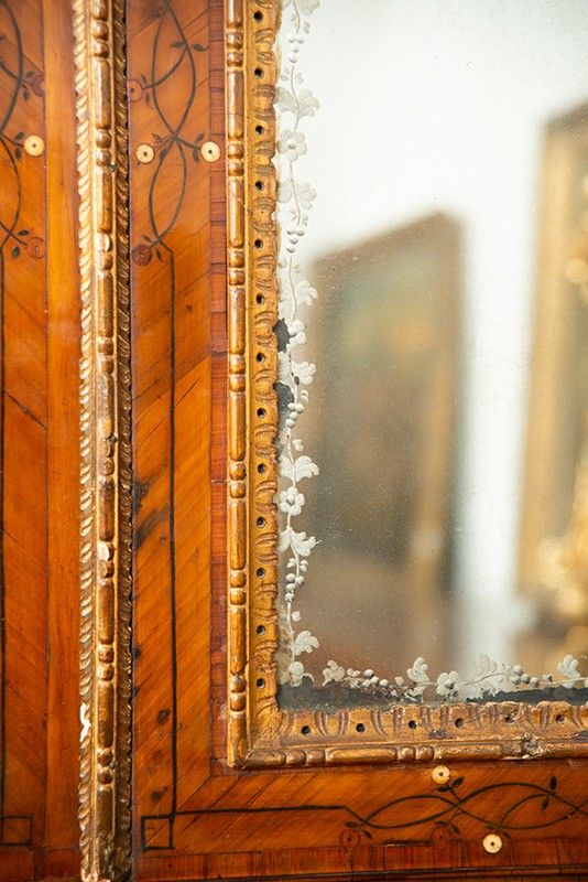 Antique Louis XV Venetian Walnut Buffet 18th Century