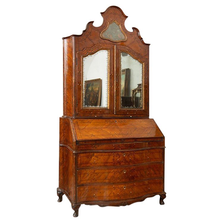 Antique Louis XV Venetian Walnut Buffet 18th Century