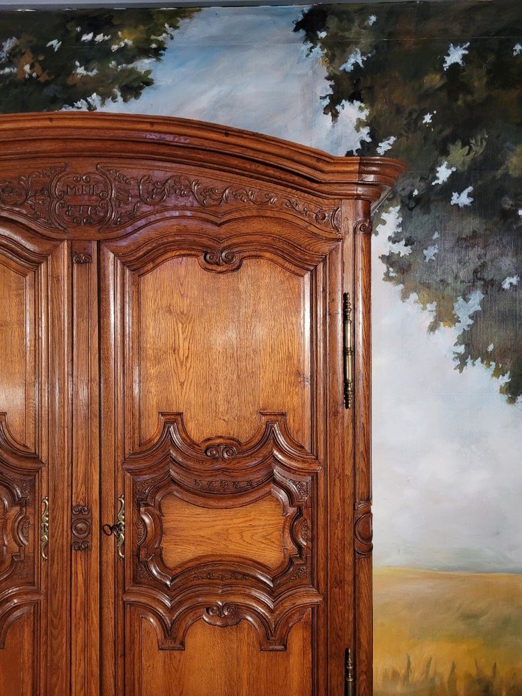 Geschnitzter Eichenschrank aus der Zeit Ludwigs XIV.