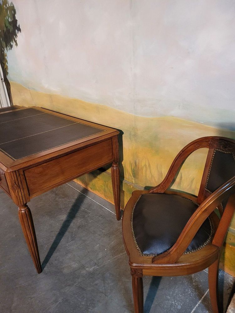 Bureau Et Fauteuil Art Déco En Noyer