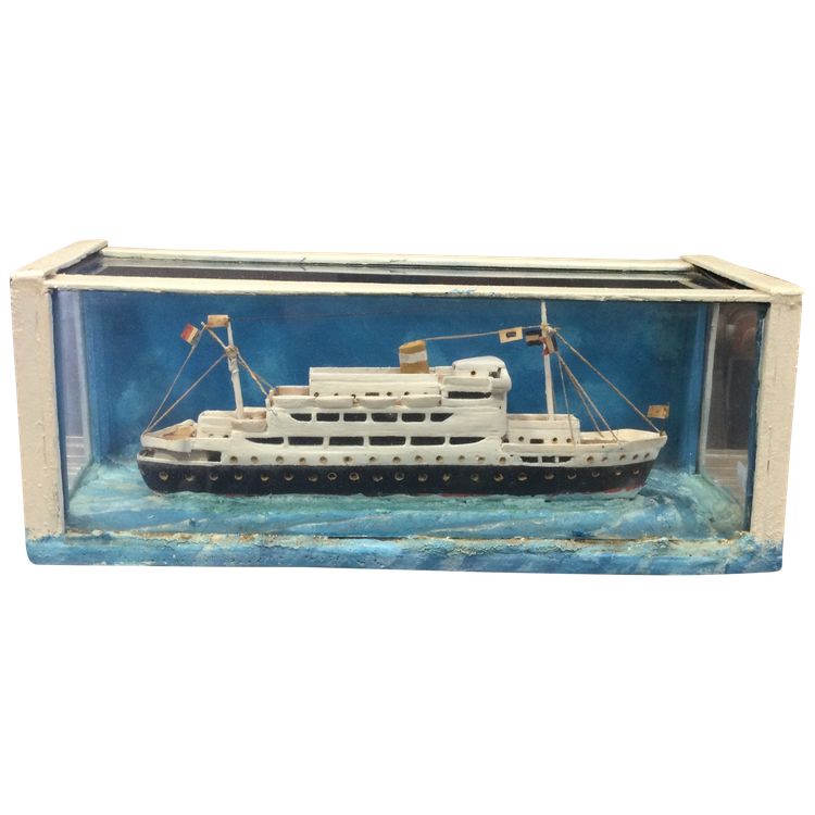 Small liner diorama