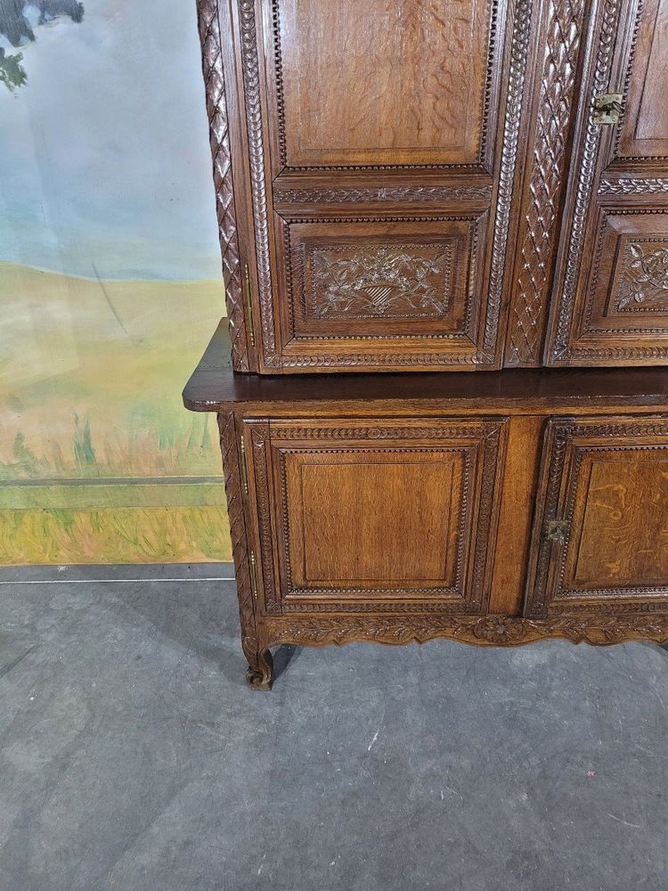 Credenza piccola Normandy a due corpi in rovere