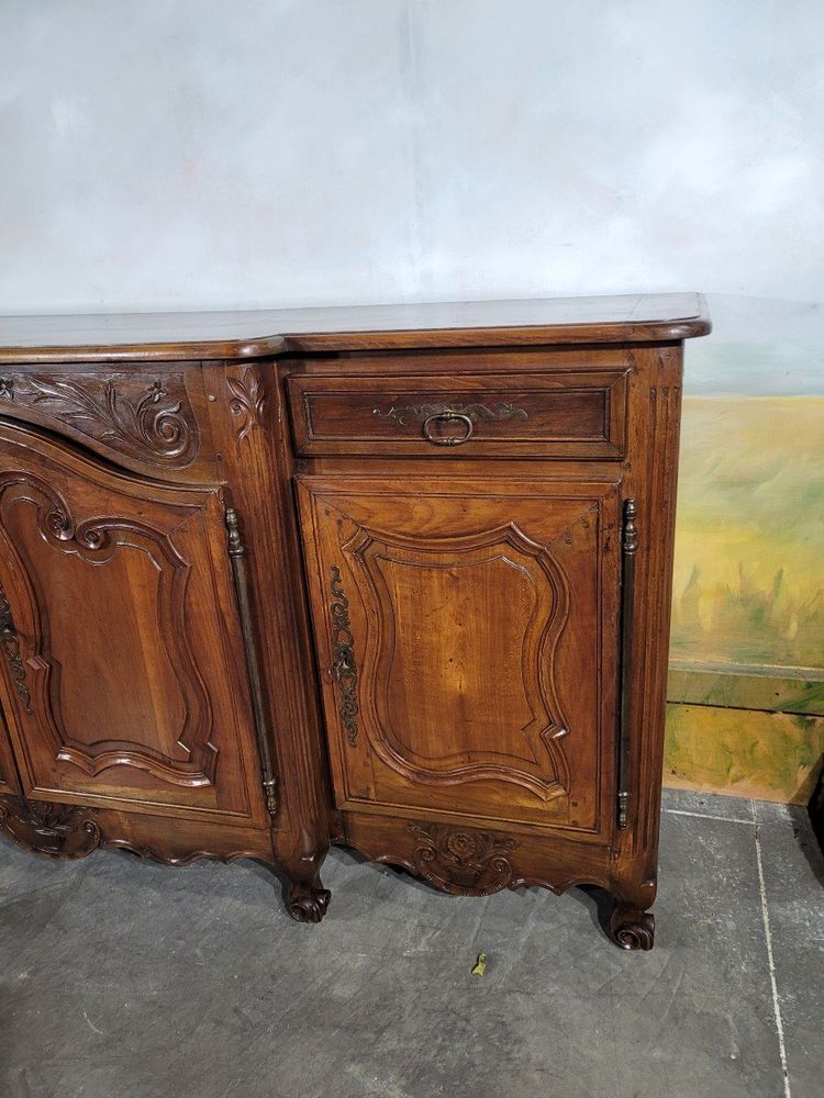 Credenza in ciliegio in stile Luigi XV del XIX secolo
