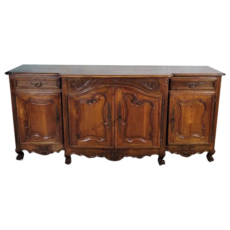 Credenza in ciliegio in stile Luigi XV del XIX secolo