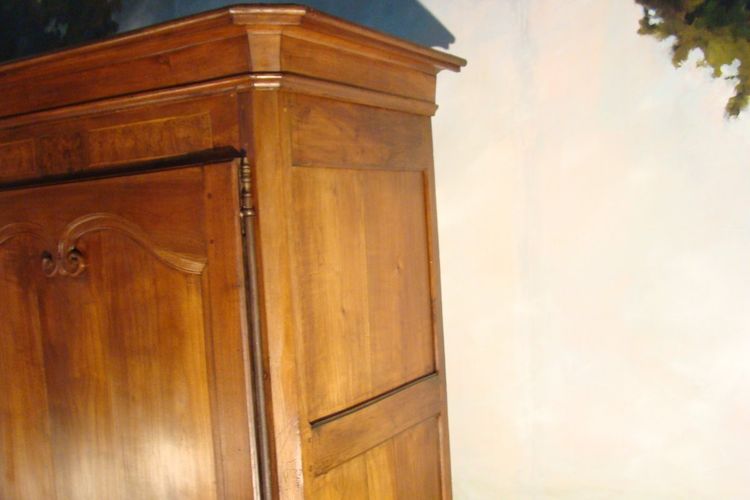 Piccolo piatto Bonnetiere Luigi XV in legno di ciliegio
