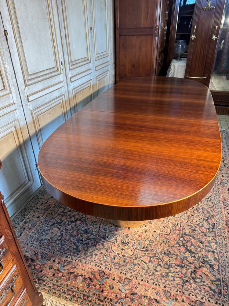 Large 1930-1940 Art Deco dining table in Rio rosewood