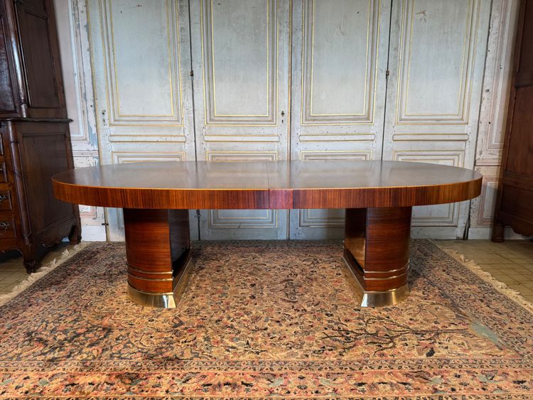 Large 1930-1940 Art Deco dining table in Rio rosewood