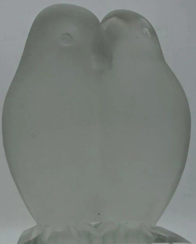 GUERON David & CAZAUX Edouard ( XXth ) Couple De Perruches En Verre Pressé Art Déco Signed