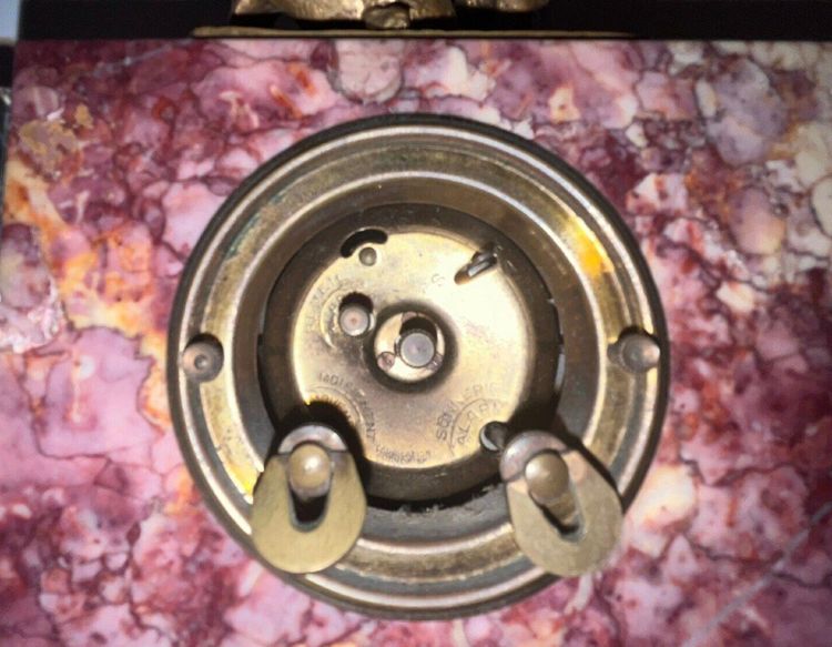 FRATIN (1801-1864) & DEP Art Deco Bronze And Marble Clock Combat d'Ours à La Dague