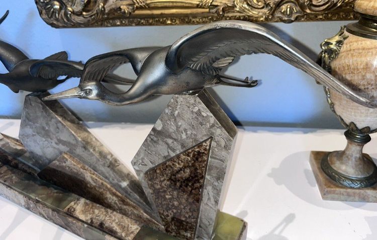 ROCHARD Irenée (1906-1984)  Important Groupe Art Déco En Régule Avec 3 Cigognes  Signé  L95cm