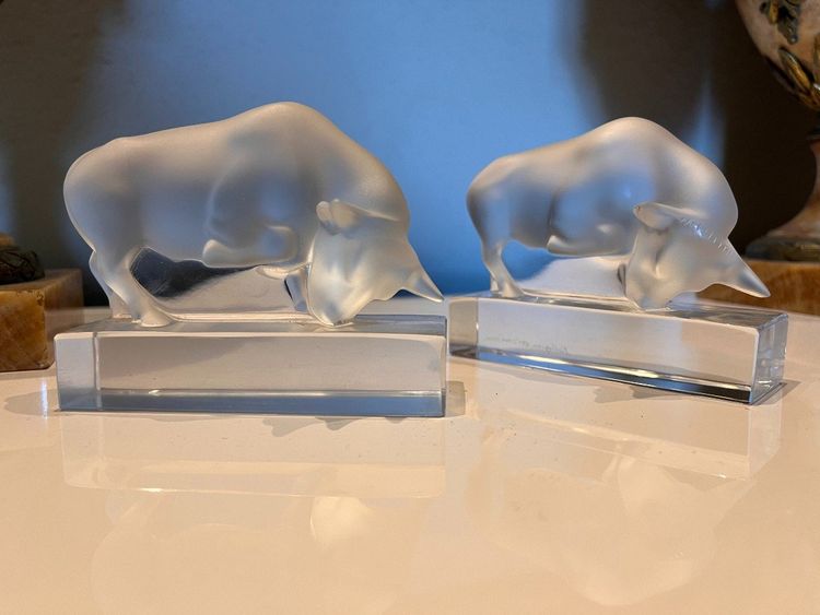 LALIQUE France   Paire De Serre Livres Taureaux  En Cristal  ( 1 Seul Signé )