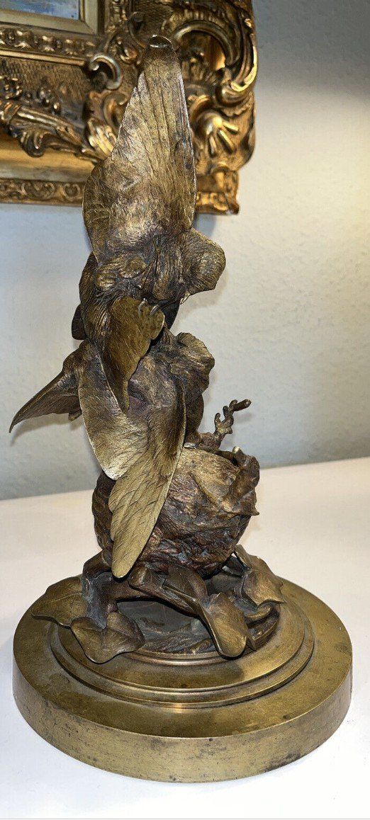 CAIN Auguste (1821-1894) Groupe En Bronze Doré " Combat d'Oiseaux" Signé