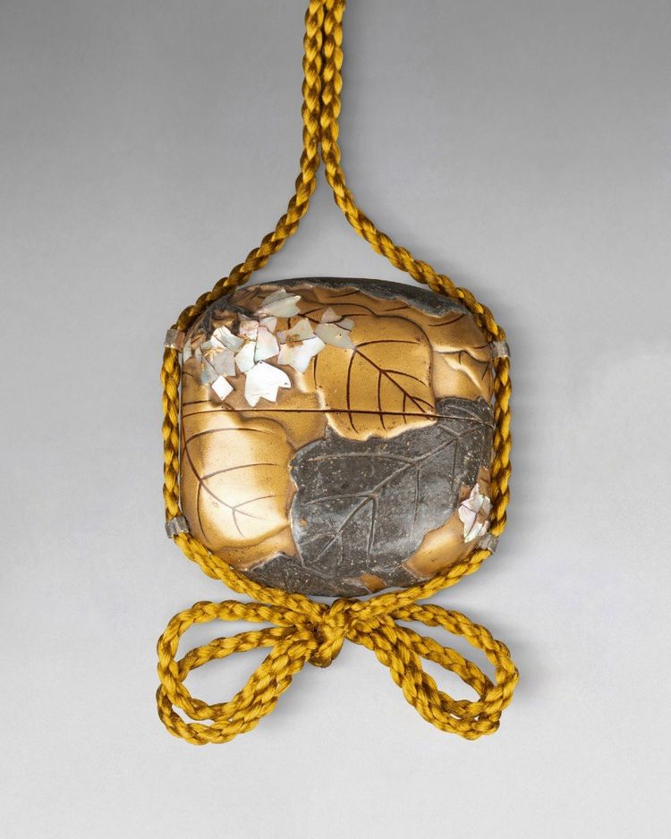 Inro - Rare Small Model In Gold Lacquer Urushi, Koetsu, Rimpa, Kôrin. Japan Edo