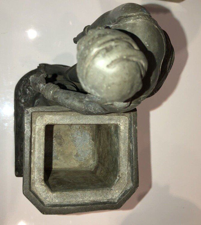 Louis HOTTOT (1834-1905). Sculpture Art Nouveau "femme Orientale à La Fontaine"   Signé