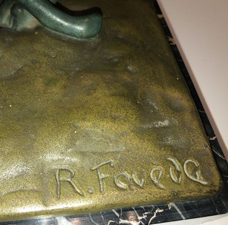FAVEDE R. Large (52cm) Panther in Green Regula on Marble Base Signed