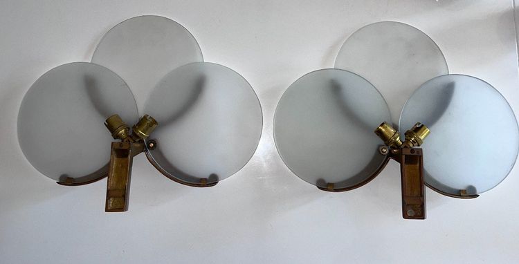 Art Deco Wall Lights In Gilded Metal And Three Glass Plates (Perzel Style)