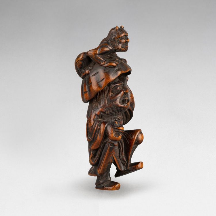 Netsuke in bosso raffigurante Shoki e Oni. Giappone 19 Edo