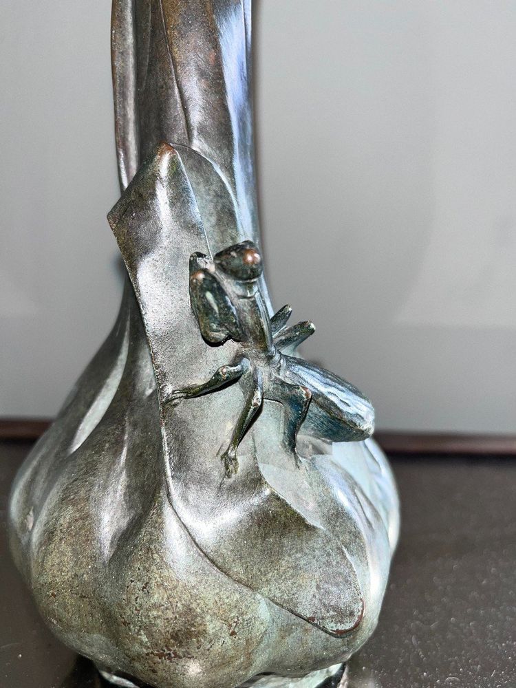 Louis-eugène MAUREL (1880-1941) & GOLDSCHEIDER   Vase En Bronze, Mante Religieuse  Signé