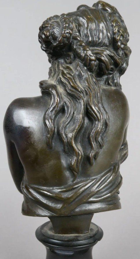 HOUDON Jean Antoine (1741-1828) Busto in bronzo di una giovane ragazza. Firmato