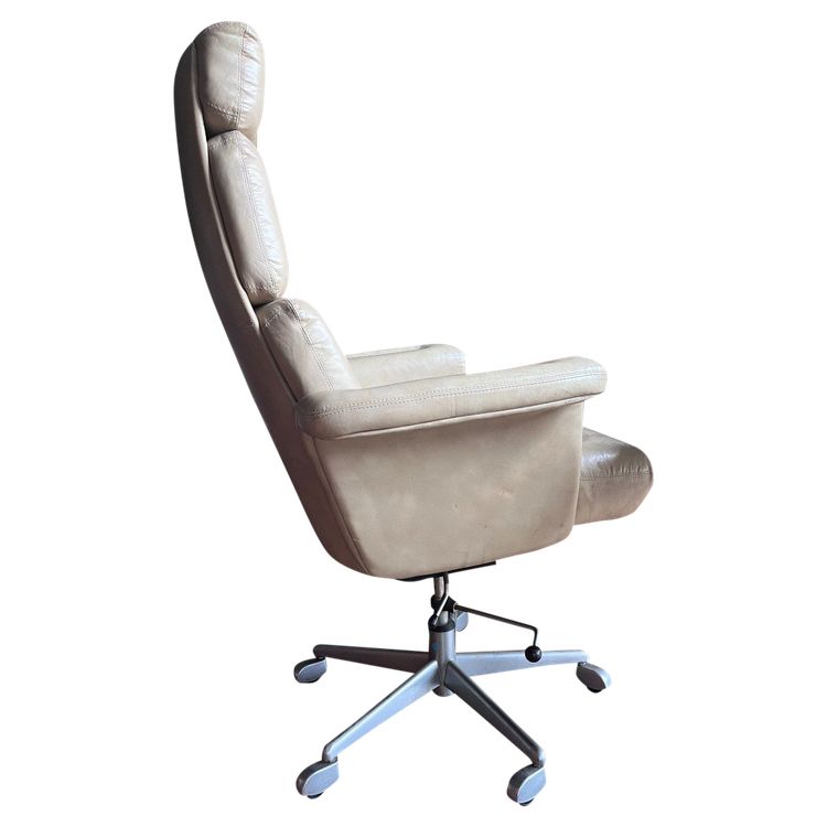 RING MOBEL FABRIKK Scandinavian Leather Office Chair with Aluminium Frame Circa 1970