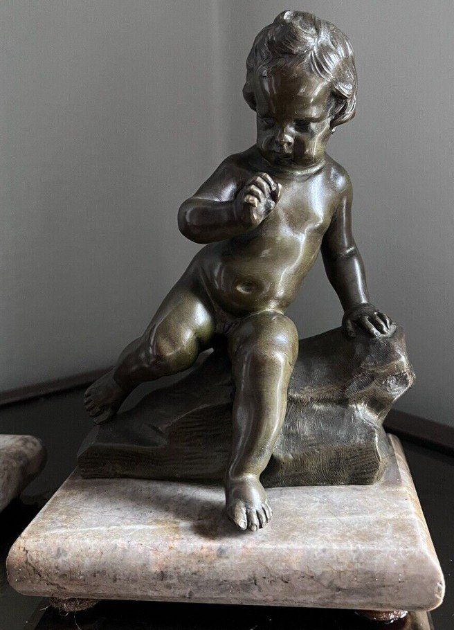 d'après Auguste DELAFONTAINE ( 1813-1892) Paire De Serre-livres Putti En Bronze Patiné