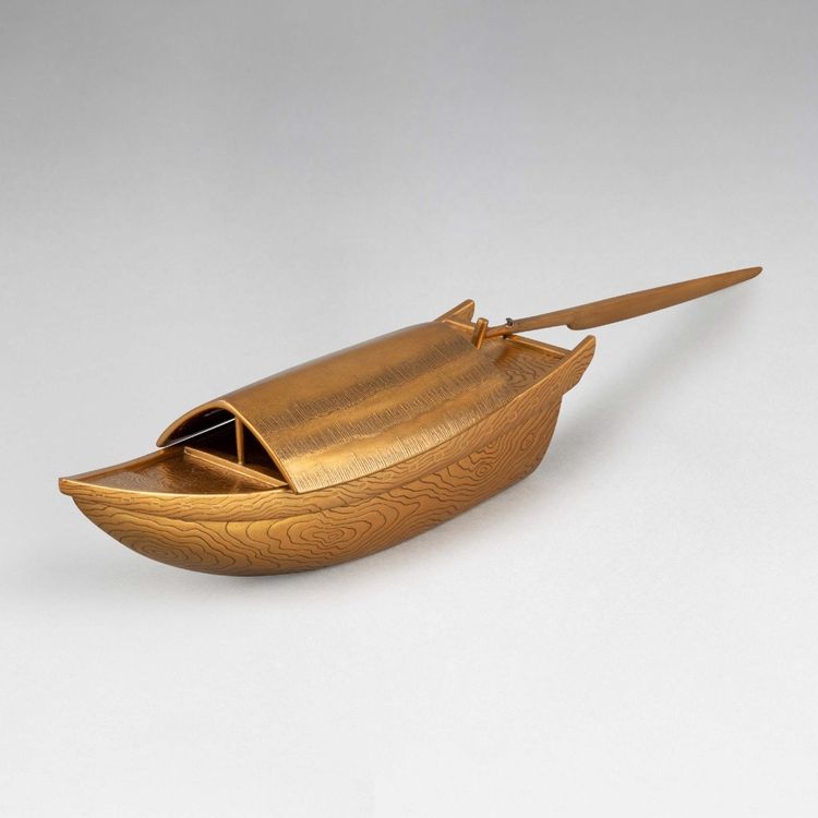 Kobako - Seltenes Modell in Form eines Bootes aus Goldlack. Japan Edo