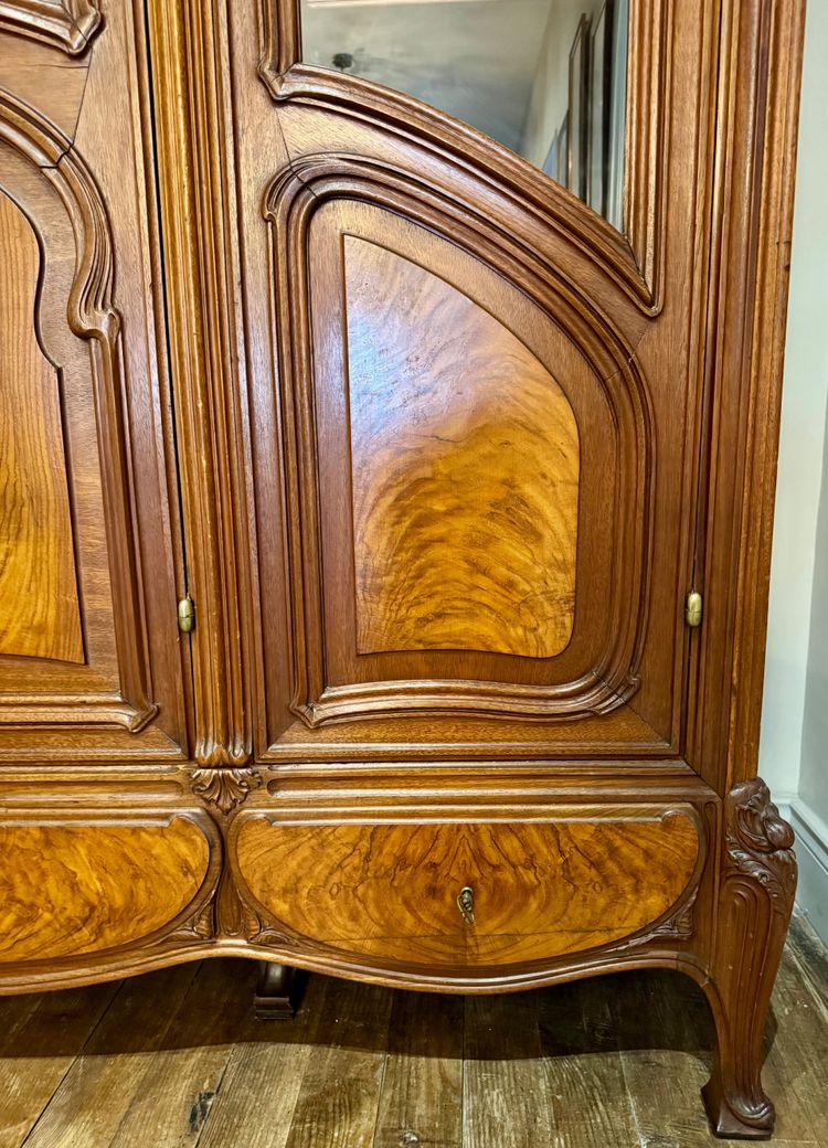 Bibliothèque / Vitrine Art Nouveau 