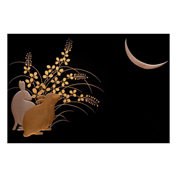 Large tray, Urushi lacquer with rabbit design. Edo Japan