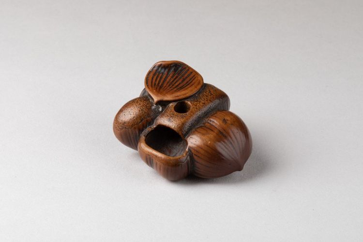Netsuke - Gruppo di castagne di bosso intagliate