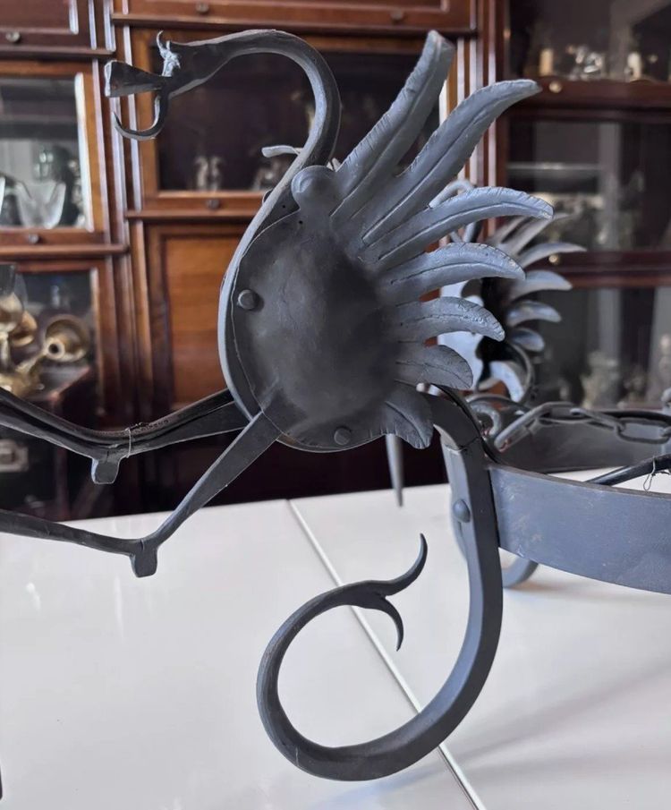 Alessandro MAZZUCOTELLI (1865-1938) (attributed to) Wrought Iron Chandelier Dragons