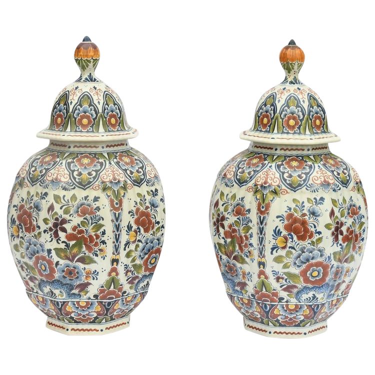 Pair of covered pots