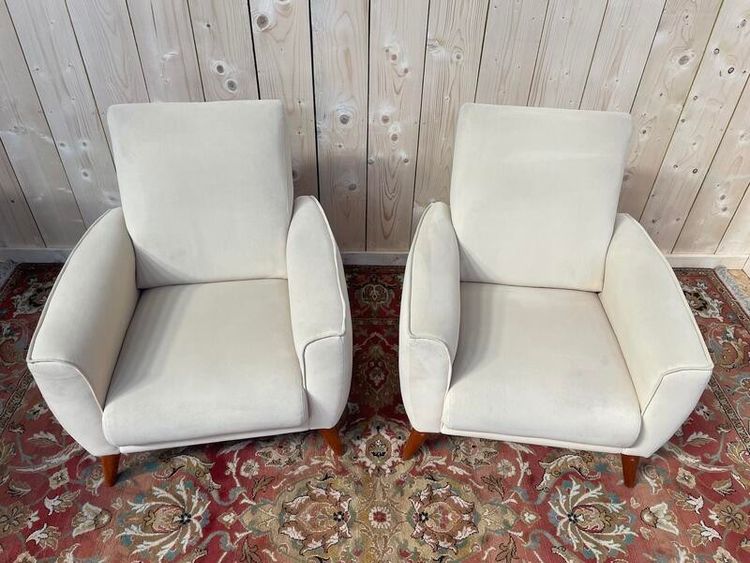 Pair of contemporary armchairs in beige suede