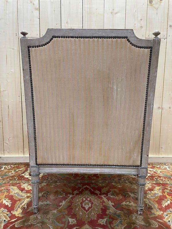 Fauteuil - Bergère de style Louis XVI avec signature 