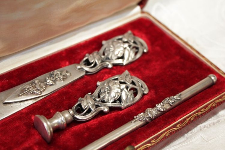 Set mit 3 Schreibutensilien zum Schreiben um 1900