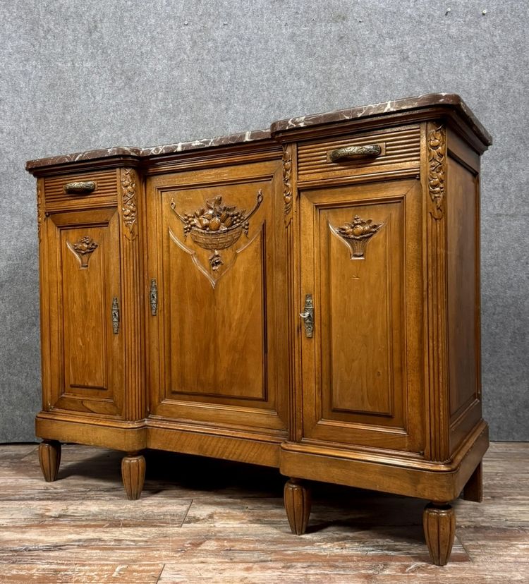 Attractive Art Deco period sideboard in walnut circa 1925