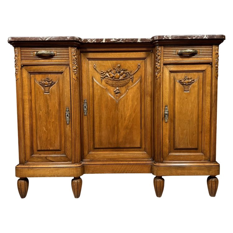 Attractive Art Deco period sideboard in walnut circa 1925