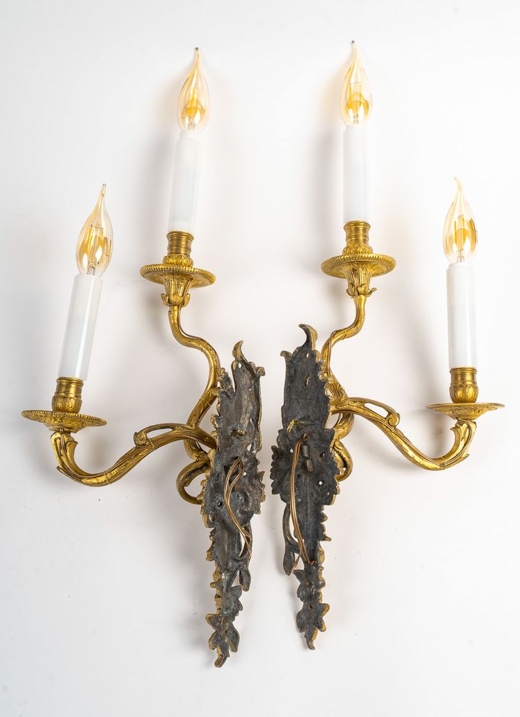 Paire d'Appliques Asymétriques en Bronze Doré, Époque Régence (1715-1723)