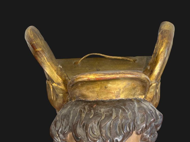 CONSOLE DA PARETE DEL XVII SECOLO CHE RAPPRESENTA UNA TESTA D'ANGELO IN LEGNO POLICROMATO
