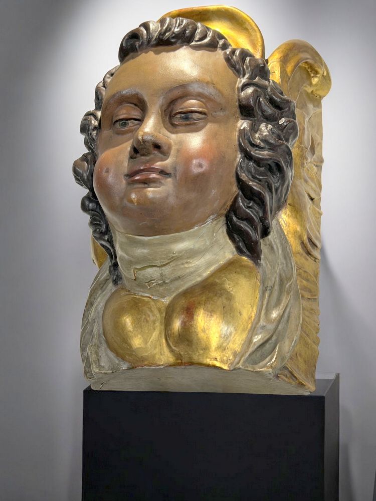 CONSOLE DA PARETE DEL XVII SECOLO CHE RAPPRESENTA UNA TESTA D'ANGELO IN LEGNO POLICROMATO
