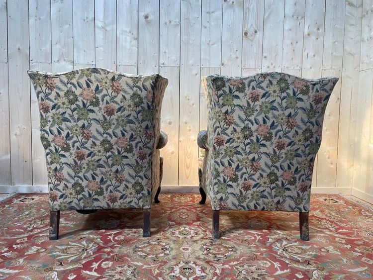 Paire de bergères / fauteuils à oreilles anglaises 