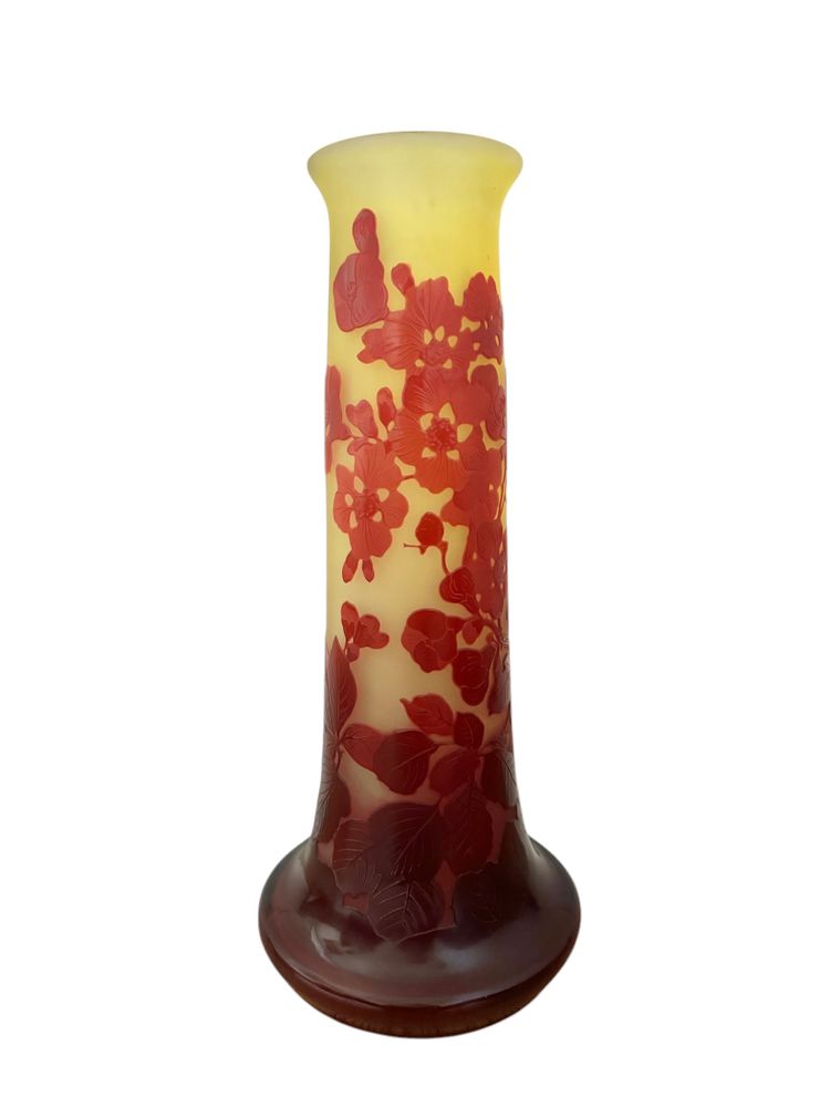 Gallé - Vase mit Apfelbaumblüten-Dekor Aus Japan