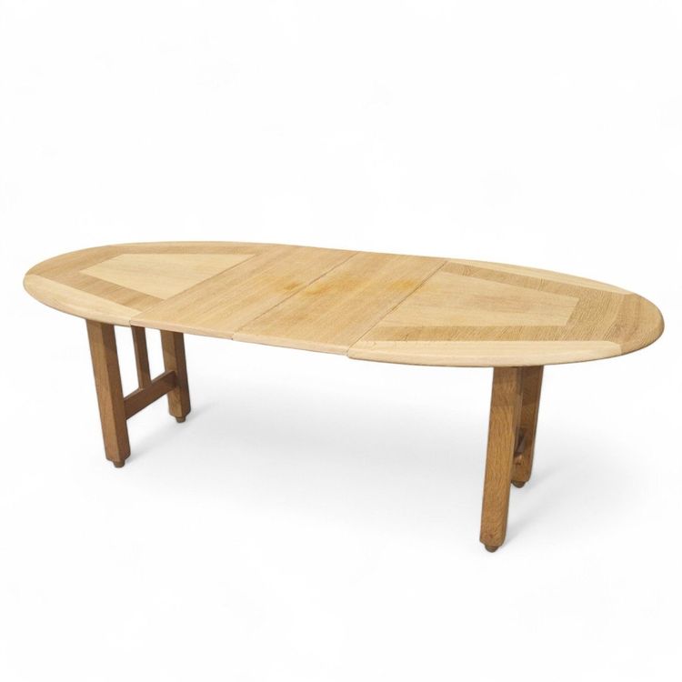 Table Ovale Vintage En Chêne Clair, Guillerme Et Chambron